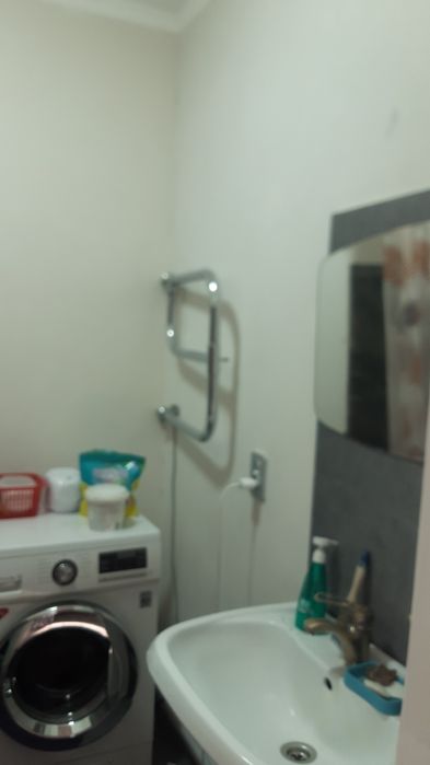 Продается трех комнатная квартира