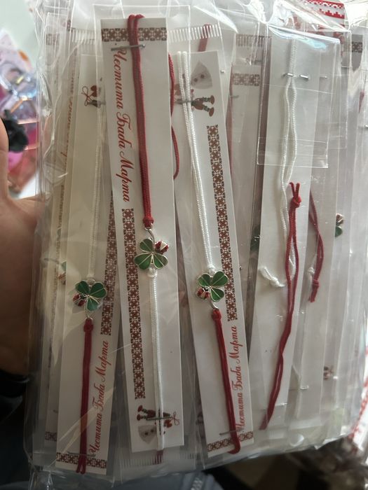 Ръчно изработени мартеници