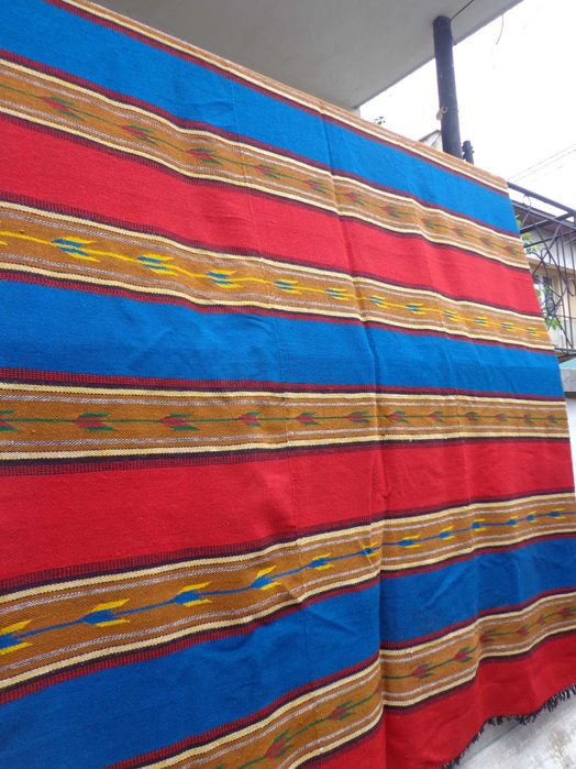 Вълнен възрожденски ръчно тъкан килим