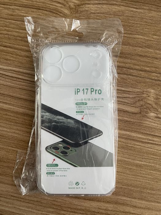 Чехол на iPhone 17 Pro