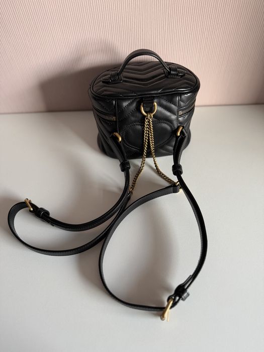 Малка vanity чанта- раничка на Gucci
