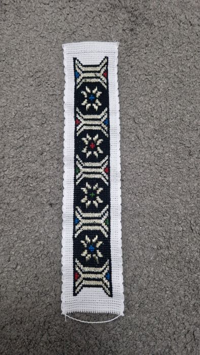 Semne de carte lucrate manual