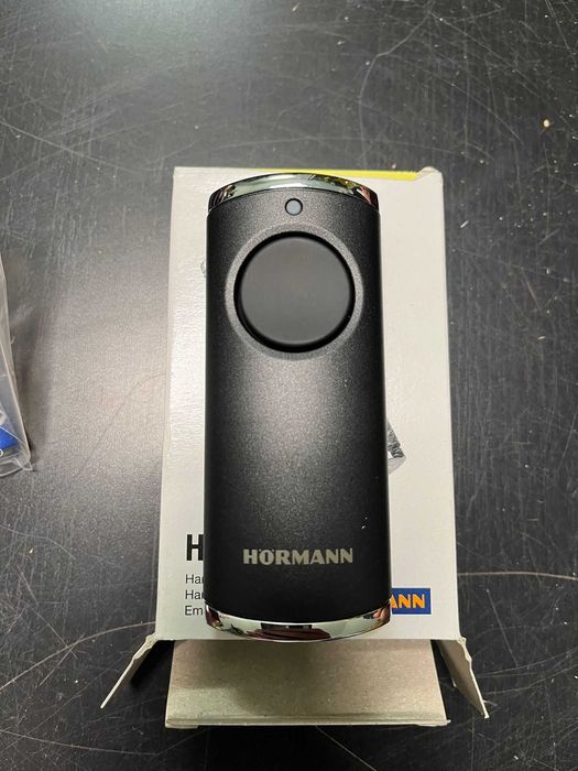 Telecomandă HS1 868-BS, SW-Eu, crom negru