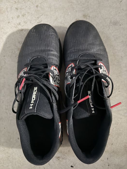 Under Armour ghete fotbal sintetic