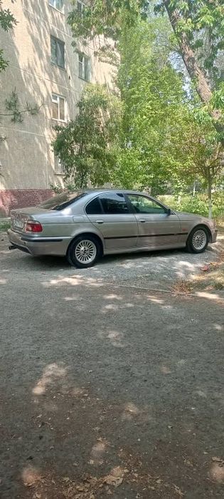 BMW e39 хакикий Монстр