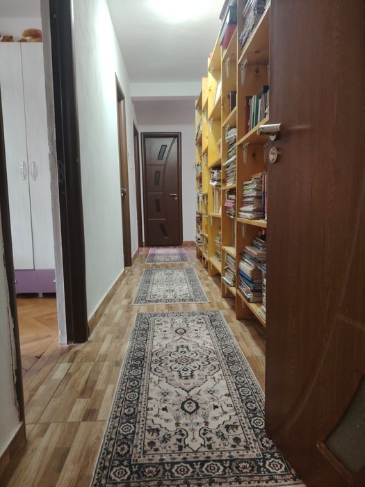 Apartament cu patru camere