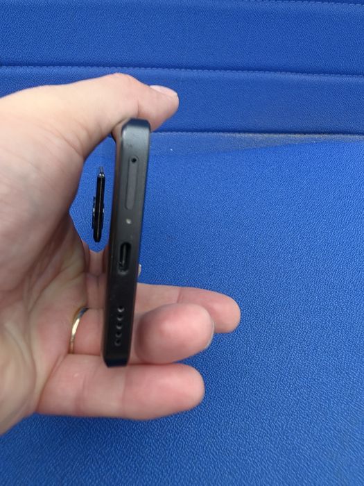 Xiaomi 13T Pro  cu 12+6 gb RAM si 512 GB