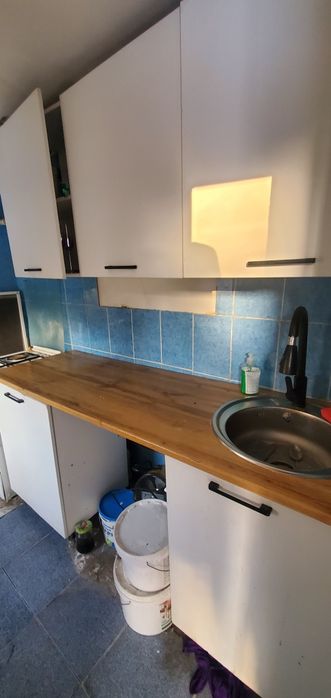 Продам срочно кухонный гарнитур