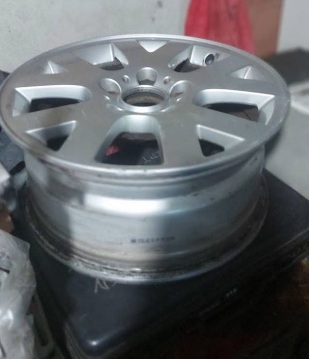 Два комплекти джанти за BMW