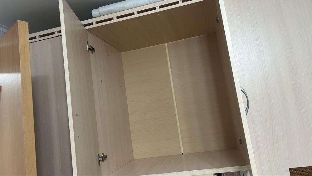 Продам Шкаф срочно