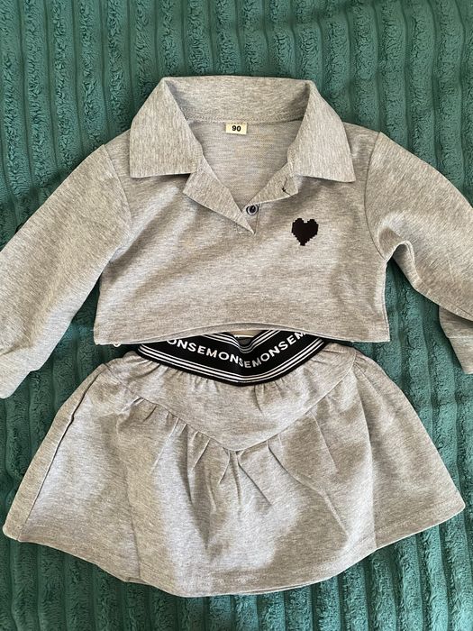 Продам детский костюмчик