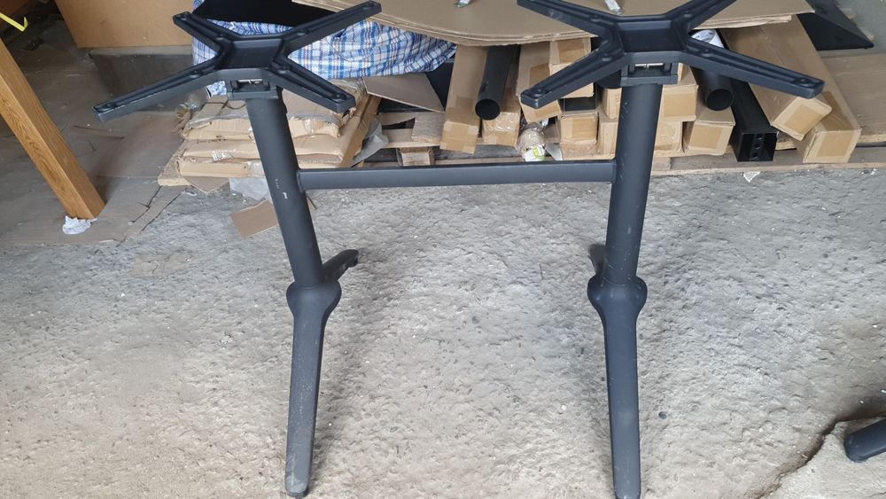 Picioare metalice pentru mese bistro