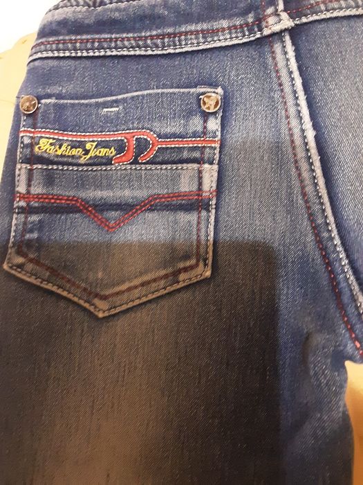 Джинсы на мальчика  трёх лет