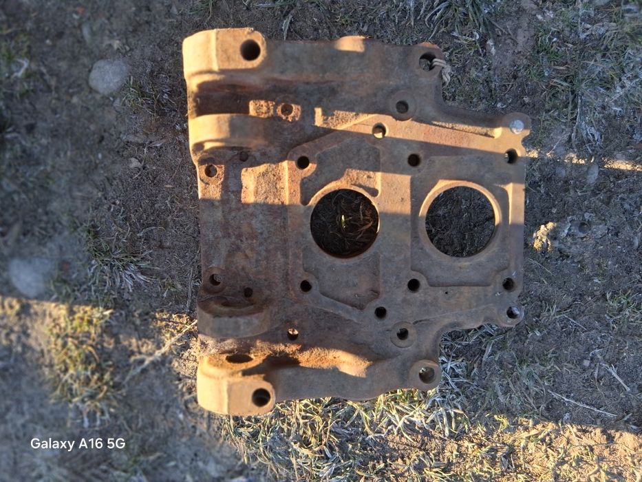 Carcasa diferential tractor  dtc  640 romanesc