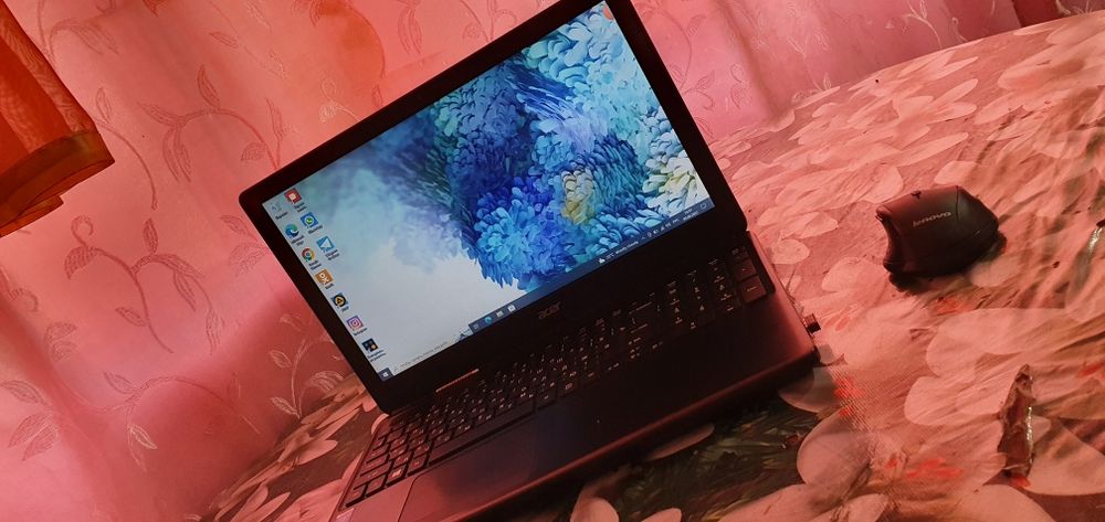 Ноутбук: ACER E1-530G ( игровой )