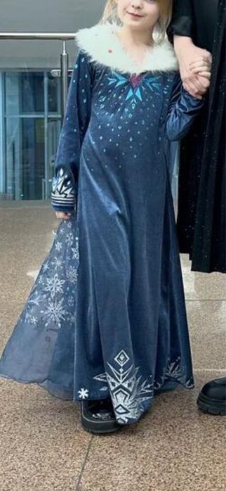 Платье Эльзы на 7 лет