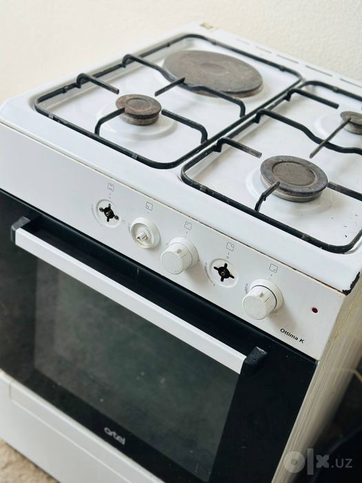 Музлатгич HAIER ва газ плита ARTEL + витешка сатилади холати яхши