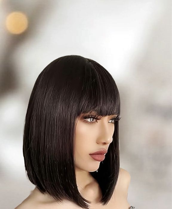 Peruca scurta bruneta