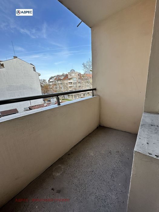 Продава се Тристаен апартамент в Плевен, 9-ти квартал - 84 кв.м за 911 €/кв.м - Снимка #9