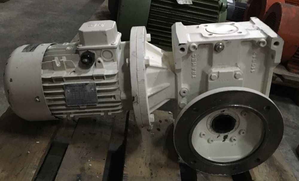 Motor electric trifazat cu reductor, 2.2kW, 28rpm, 380V