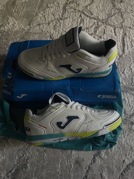 Кроссовки Joma