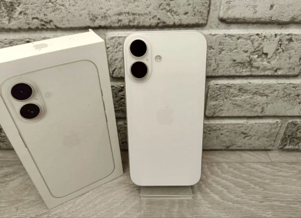 Срочно продам новом состояние Iphone 16 128GB