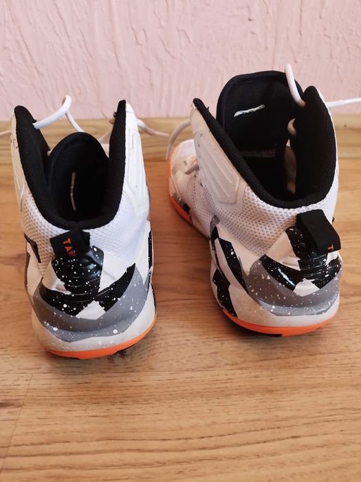 Баскетболни маратонки Tarmak