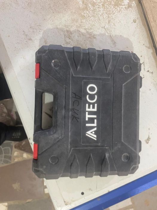 шрупавер батареячный