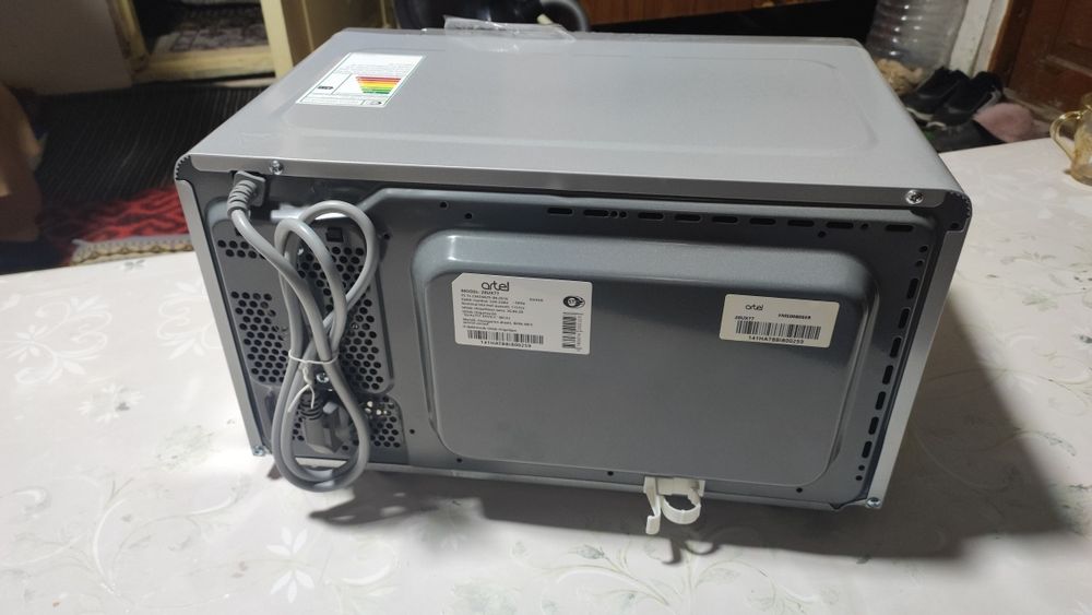 Микроволновая печь Артель