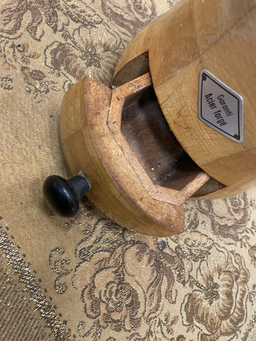 Френска мелничка за кафе кафемелачка