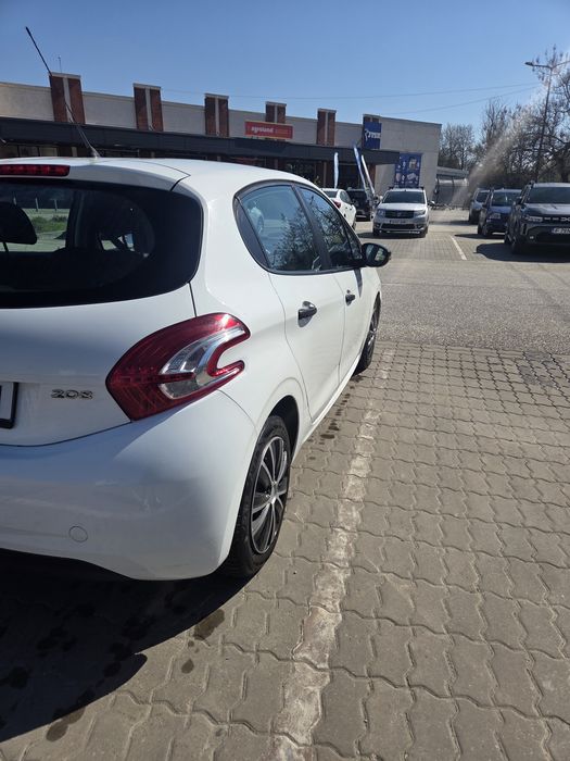 Peugeot 208 1.4 hdi