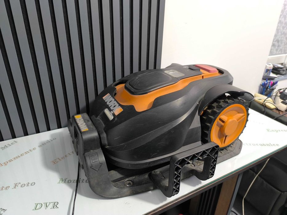 Robot de Tuns Iarbă WORX Landroid WG756F