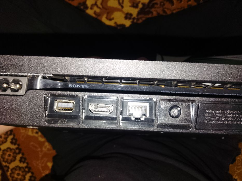 Продам пс 4 есть торг