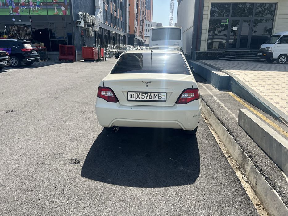 Nexiya 2 1,6 dons luyks bez konditsaner
