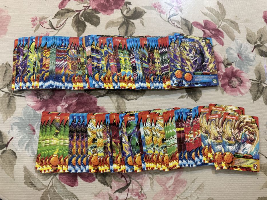 Карточки Dragon Ball Super- коллекция более 100штук, блестящие