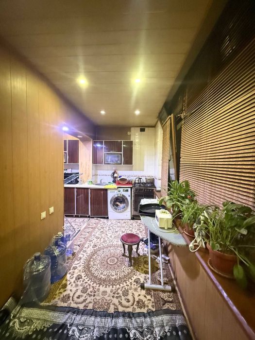 Гулоботда 3 Хона квартира Сотилади Под офис!