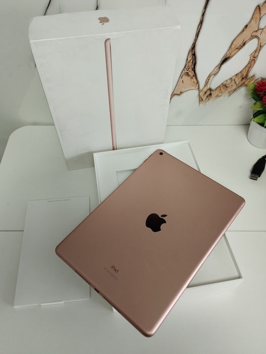 iPad 8 128G ( без Сим карты )