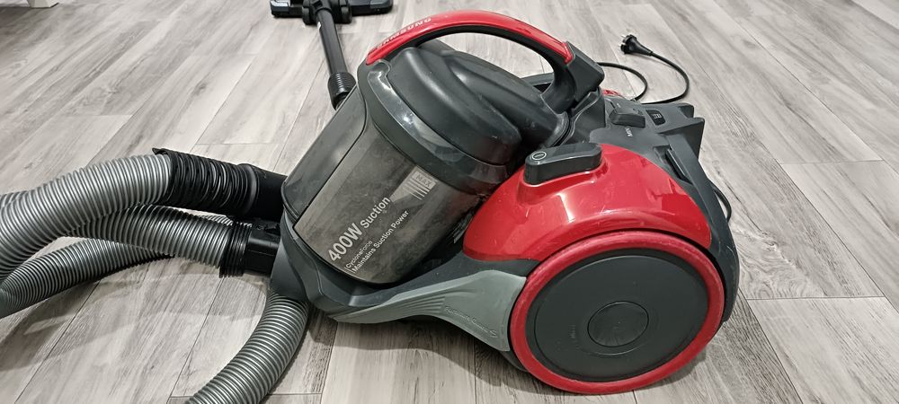 Продам мощный пылесос в идеальном состоянии