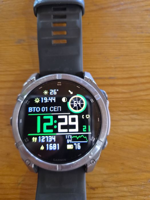 Часовник Гармин Garmin fenix 8 51mm амулет дисплей