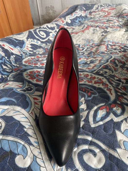 Продам новые туфли