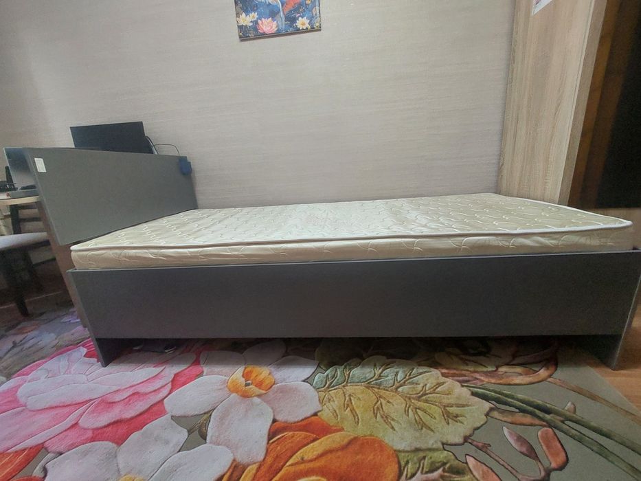 Продам кровать 1.5 спалка