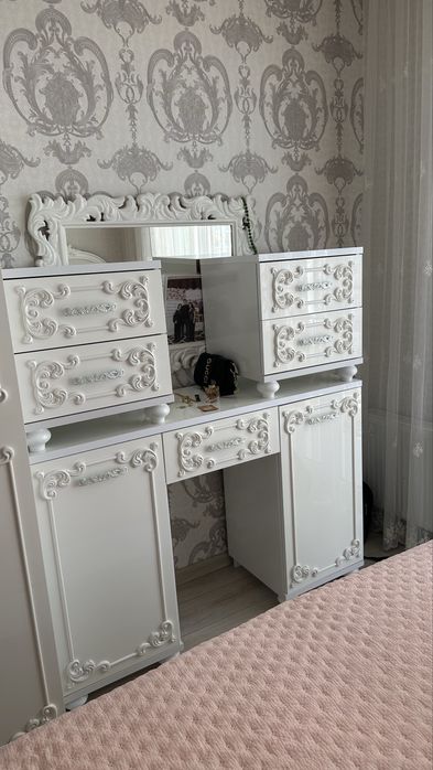 Спальный гарнитур в хорошем качестве