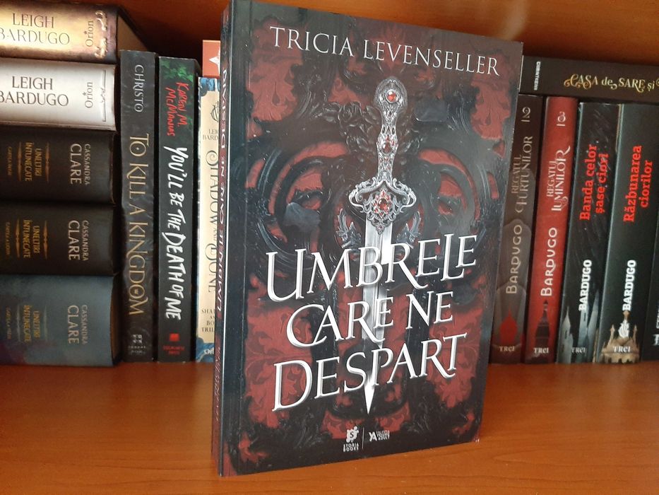 Umbrele care ne despart de Tricia Levenseller