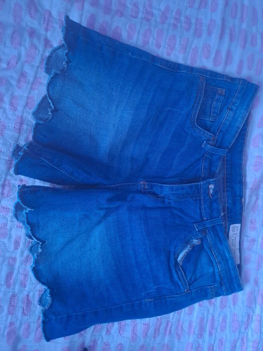 Къси панталони М