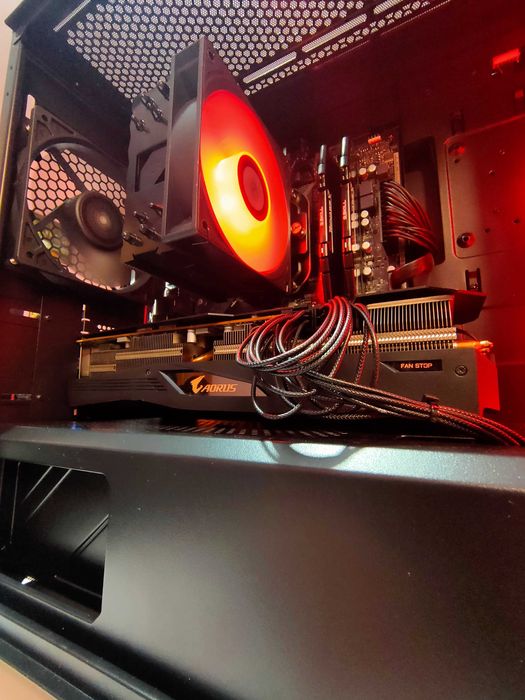 PC Gaming R5 3600 • RX 5700 XT • 16GB DDR4 • 1TB SSD • 1080p ULTRA