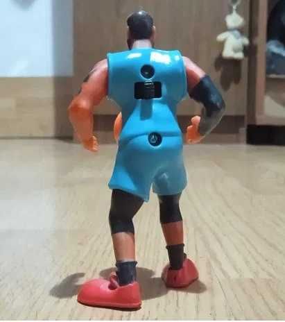 Фигурка на Леброн Джеймс от Mcdonalds от филма Space Jam: A New Legacy