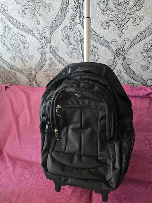 Рюкзак на колёсах  9000