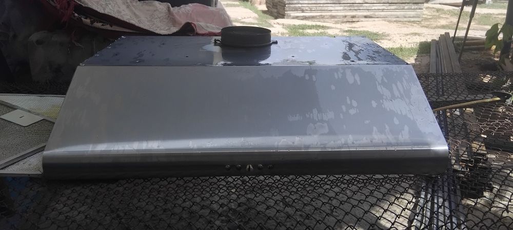 Вытяжка работает