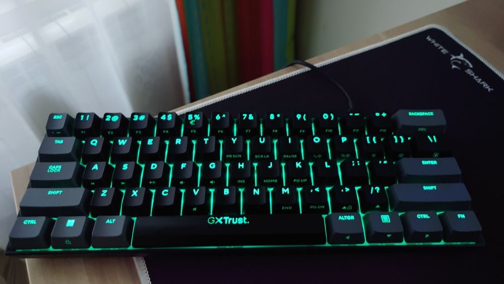 Trust GXT867  Mini Gaming Keyboard US