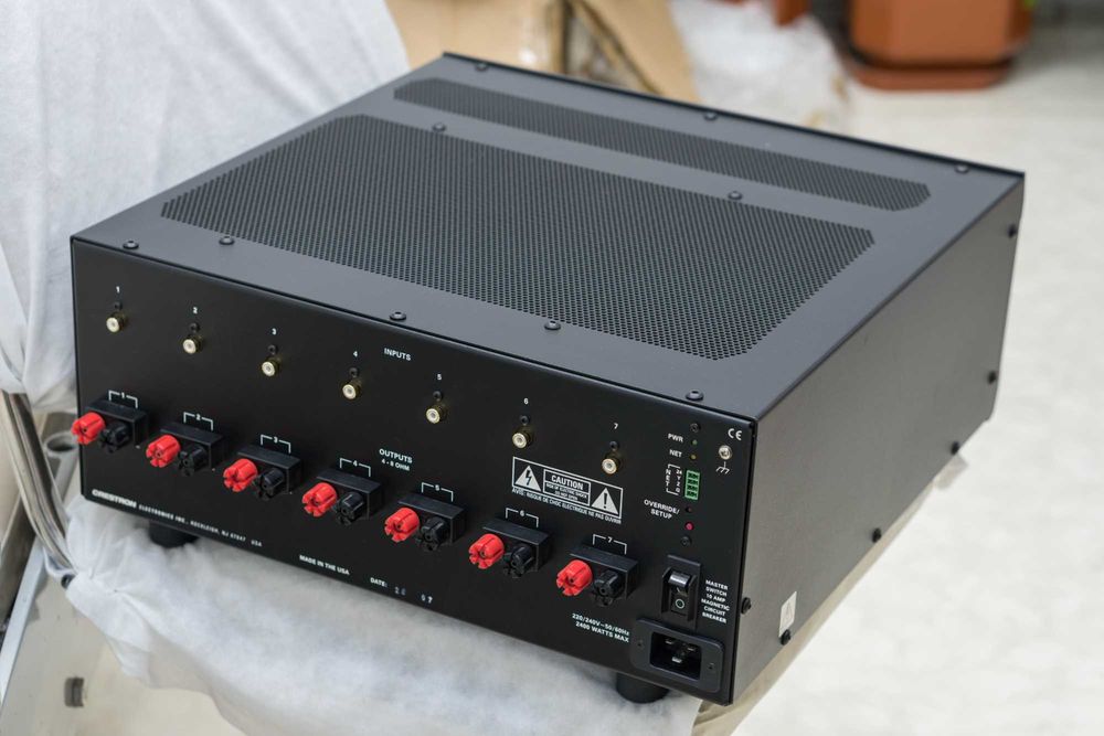 ATI AT1807 (Crestron 7X200) High-End Крайно стъпало с 7 канала